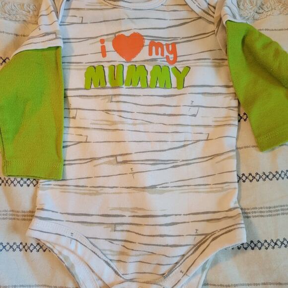 Halloween onesie - Picture 1 of 2